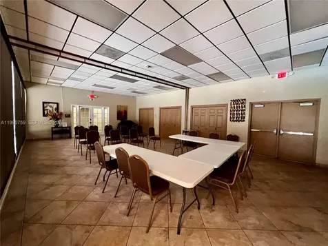 3101 N Country Club Drive Aventura FL 33180