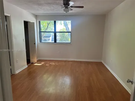 14261 SW 94th Circle Lane Unit 105-20 Miami FL 33186