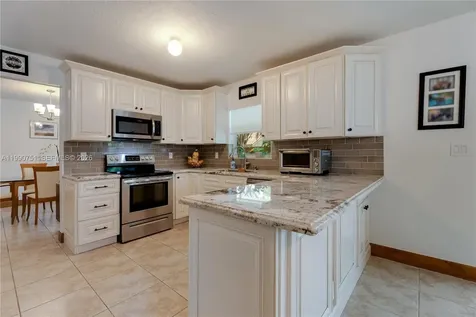 9014 SW 163rd Terrace Palmetto Bay FL 33157
