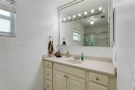 9014 SW 163rd Terrace Palmetto Bay FL 33157