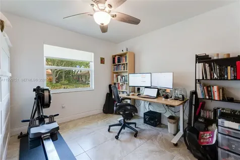 9014 SW 163rd Terrace Palmetto Bay FL 33157