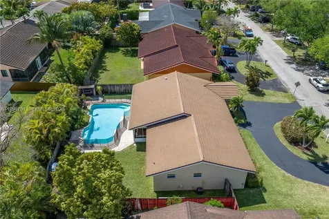 9014 SW 163rd Terrace Palmetto Bay FL 33157