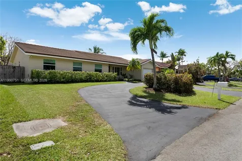 9014 SW 163rd Terrace Palmetto Bay FL 33157