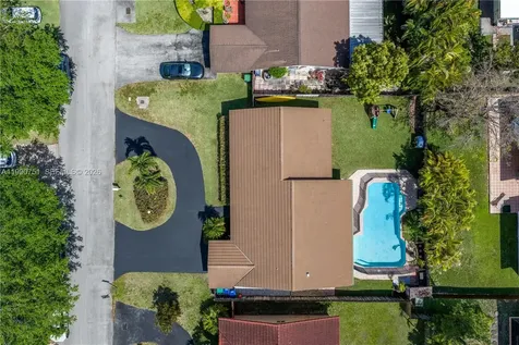 9014 SW 163rd Terrace Palmetto Bay FL 33157