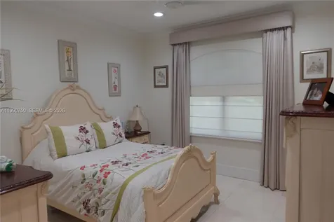 5200 SW 113th Avenue Davie FL 33330