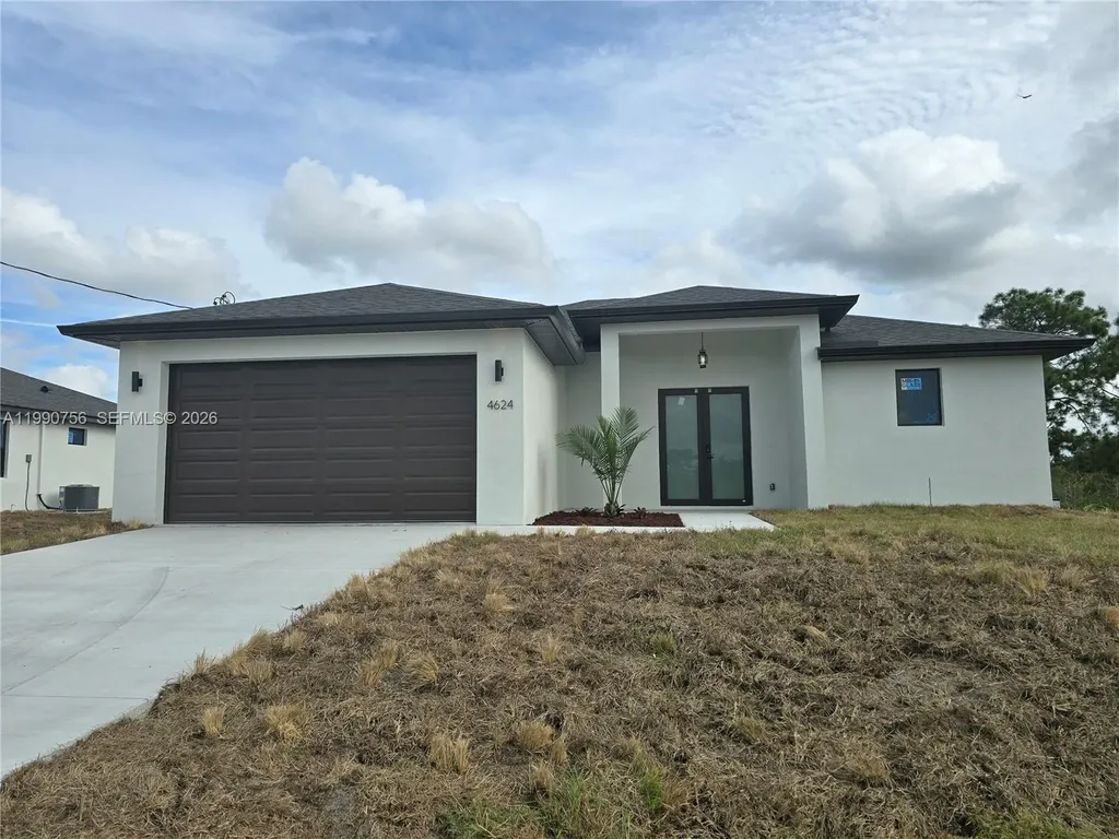 4624 Connie Avenue N Lehigh Acres FL 33971