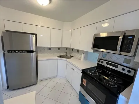 1550 NE 191st Street Miami FL 33179