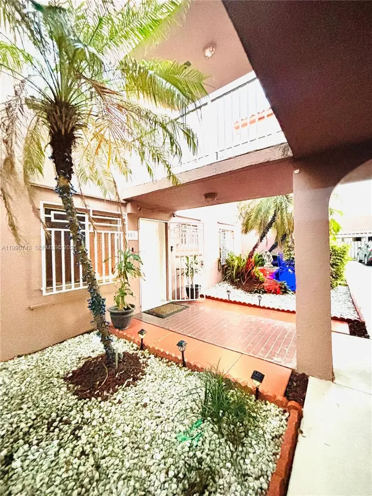 2310 W 74th Street Hialeah FL 33016