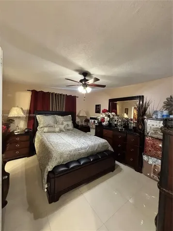 2310 W 74th Street Hialeah FL 33016