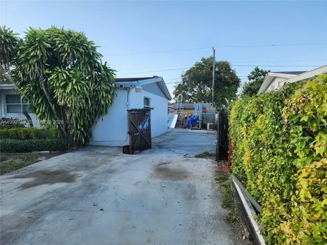 14463 SW 285th Terrace Homestead FL 33033