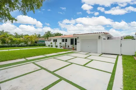 1040 N Royal Poinciana Boulevard Miami Springs FL 33166