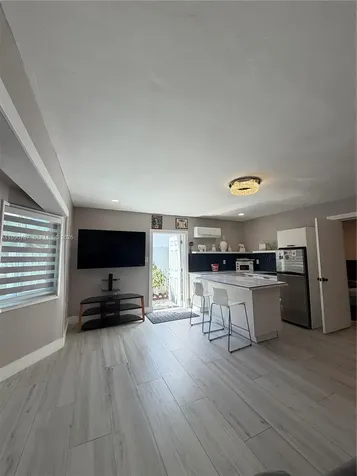 8235 SW 41st Terrace Miami FL 33155
