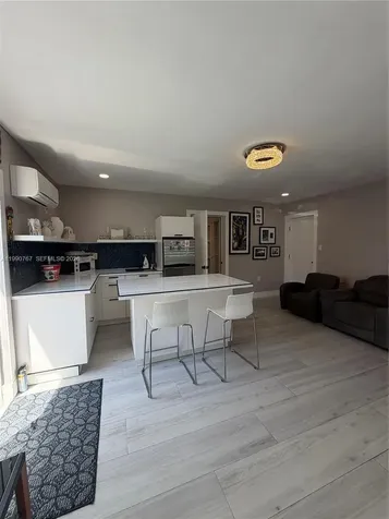 8235 SW 41st Terrace Miami FL 33155