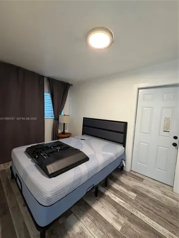 8235 SW 41st Terrace Miami FL 33155