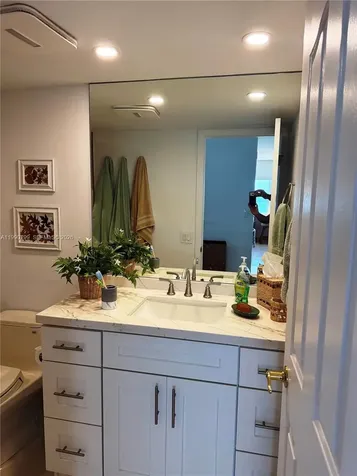 4900 N Ocean Boulevard Lauderdale By The Sea FL 33308