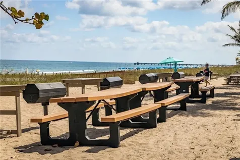 4900 N Ocean Boulevard Lauderdale By The Sea FL 33308