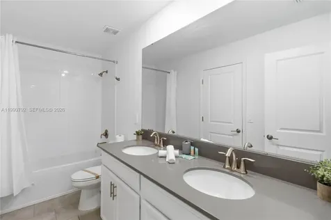 9114 Sommer Davenport FL 33896