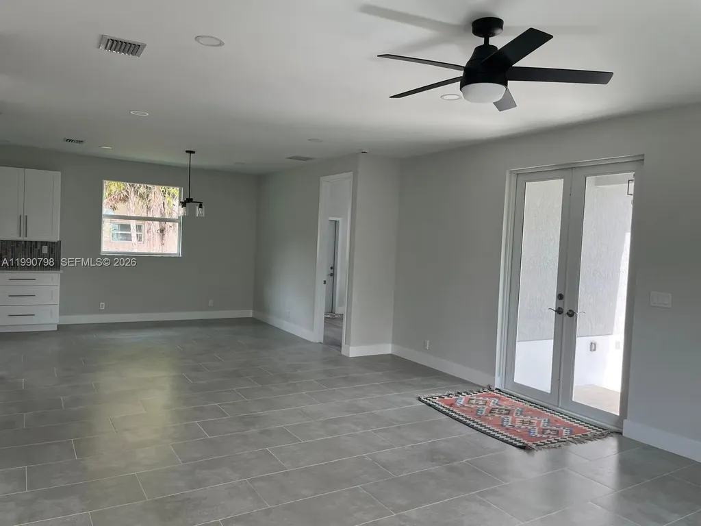 6237 Lincoln Street Hollywood FL 33024