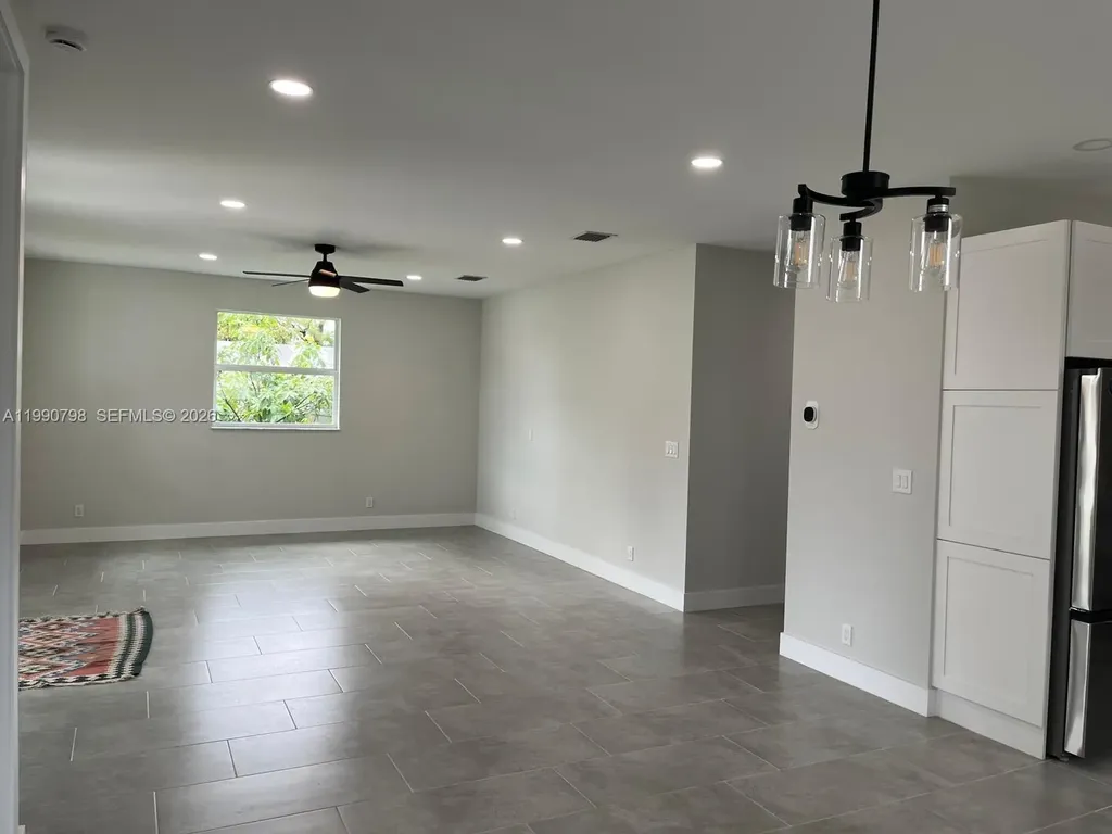 6237 Lincoln Street Hollywood FL 33024