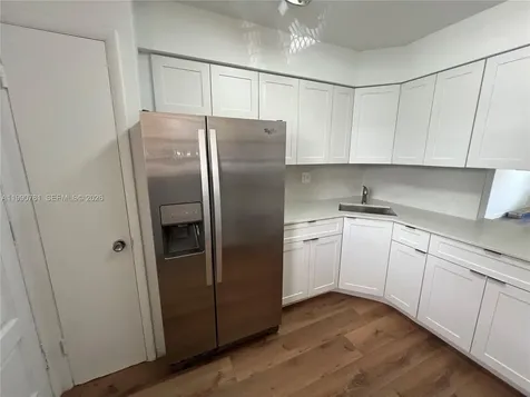 1540 NE 191st Street Miami FL 33179