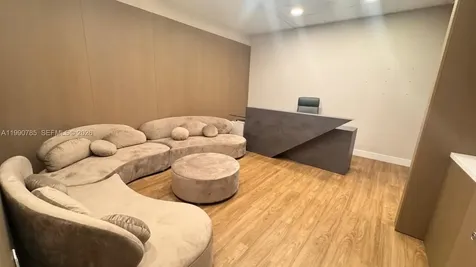 2820 NE 214th Street Aventura FL 33180