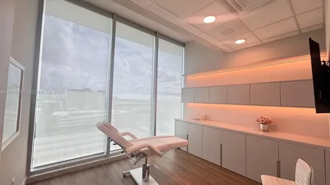 2820 NE 214th Street Aventura FL 33180