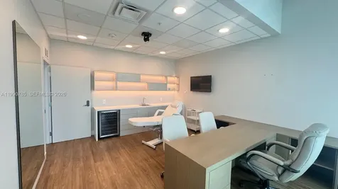 2820 NE 214th Street Aventura FL 33180