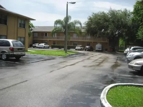15328 SW 72 Street Miami FL 33193