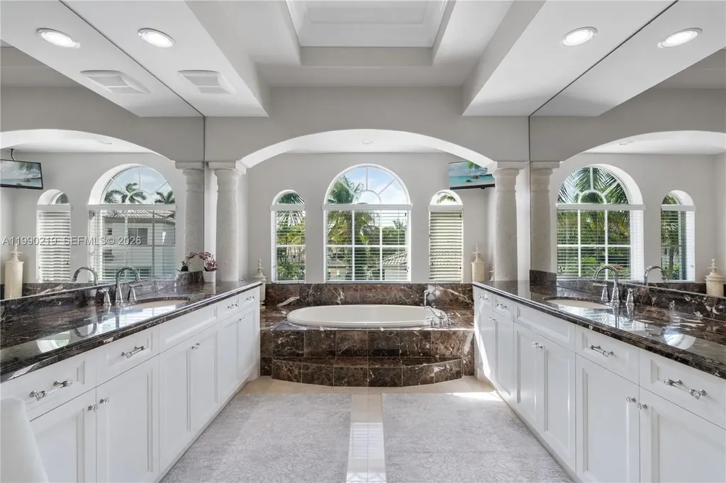 1495 Windjammer Way Hollywood FL 33019