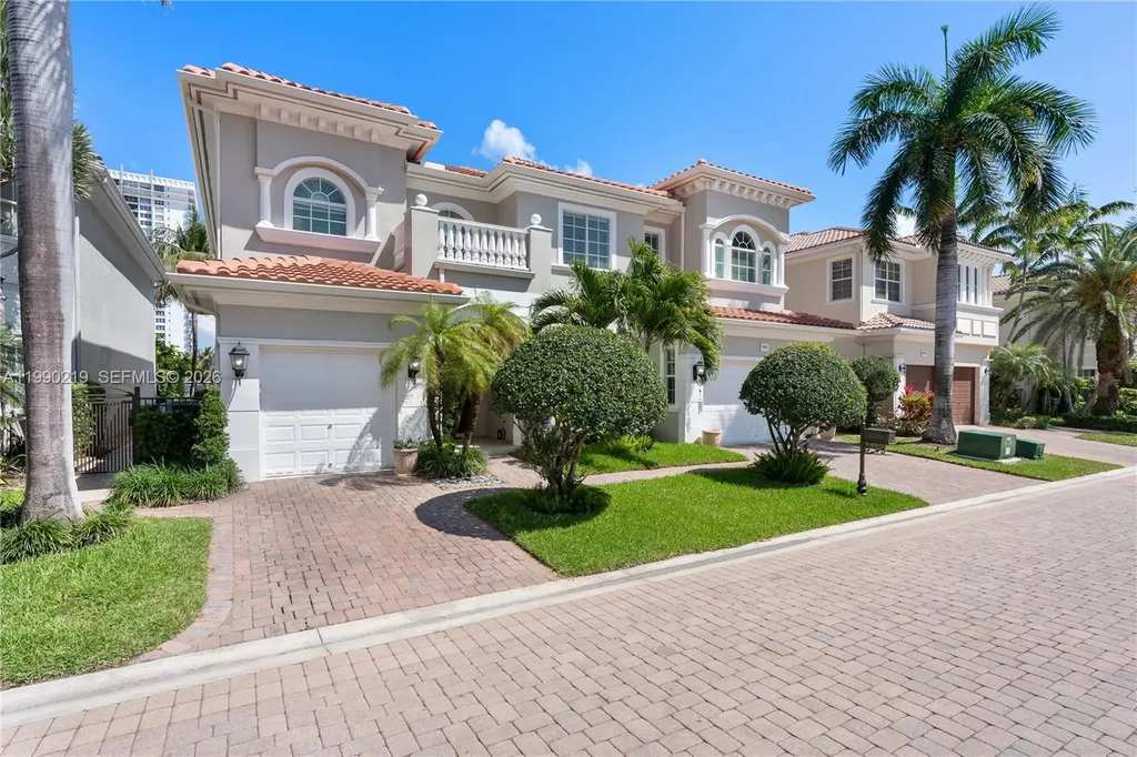 1495 Windjammer Way Hollywood FL 33019
