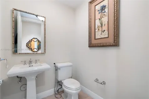 1495 Windjammer Way Hollywood FL 33019