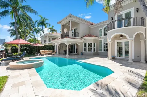 1495 Windjammer Way Hollywood FL 33019