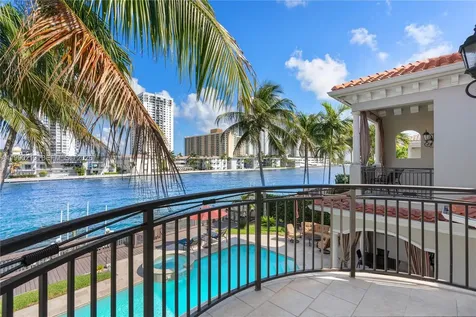 1495 Windjammer Way Hollywood FL 33019
