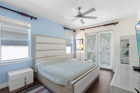 1495 Windjammer Way Hollywood FL 33019
