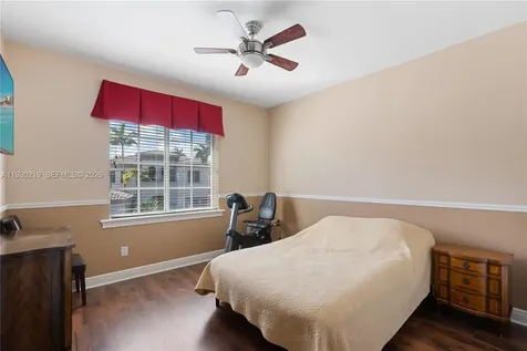1495 Windjammer Way Hollywood FL 33019