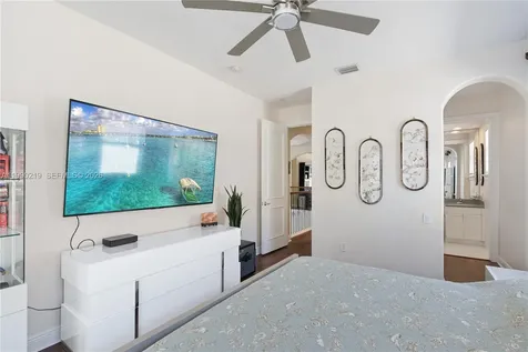 1495 Windjammer Way Hollywood FL 33019