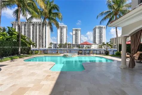 1495 Windjammer Way Hollywood FL 33019