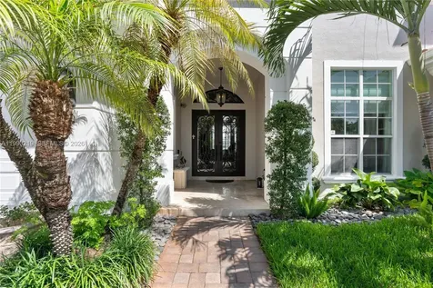 1495 Windjammer Way Hollywood FL 33019