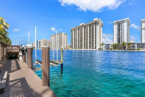1495 Windjammer Way Hollywood FL 33019