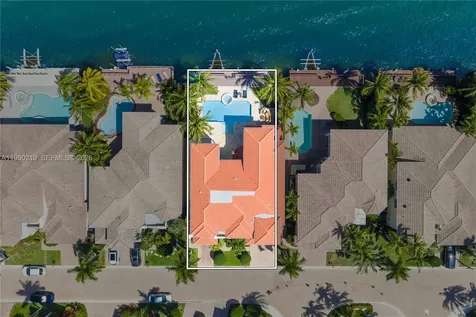 1495 Windjammer Way Hollywood FL 33019