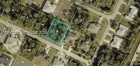 4608/4610 30th Street SW Lehigh Acres FL 33973