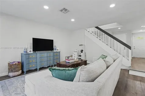 835 NW 80th Terrace Plantation FL 33324