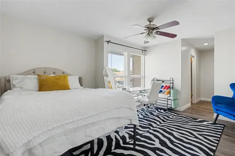 835 NW 80th Terrace Plantation FL 33324