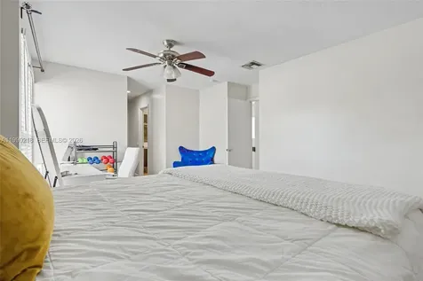 835 NW 80th Terrace Plantation FL 33324