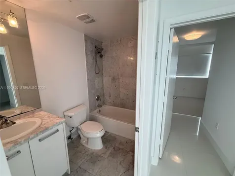 244 Biscayne Boulevard Miami FL 33132