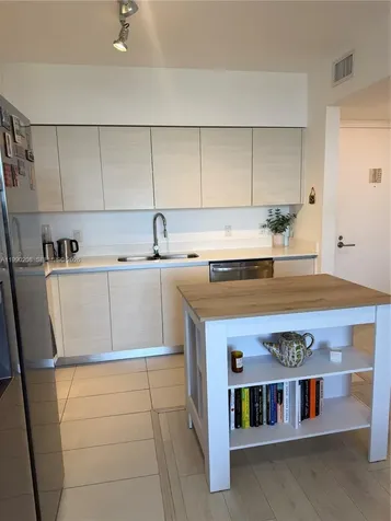 4250 NE Biscayne Boulevard Miami FL 33137