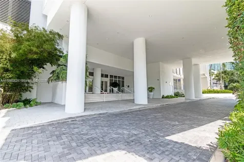4250 NE Biscayne Boulevard Miami FL 33137