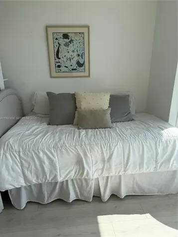 4250 NE Biscayne Boulevard Miami FL 33137