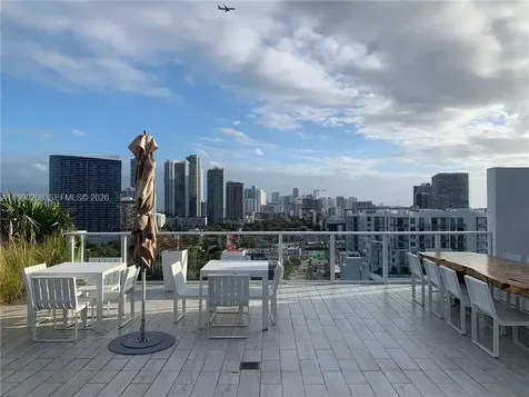 4250 NE Biscayne Boulevard Miami FL 33137