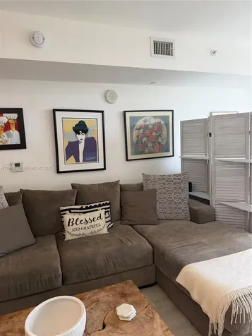 4250 NE Biscayne Boulevard Miami FL 33137